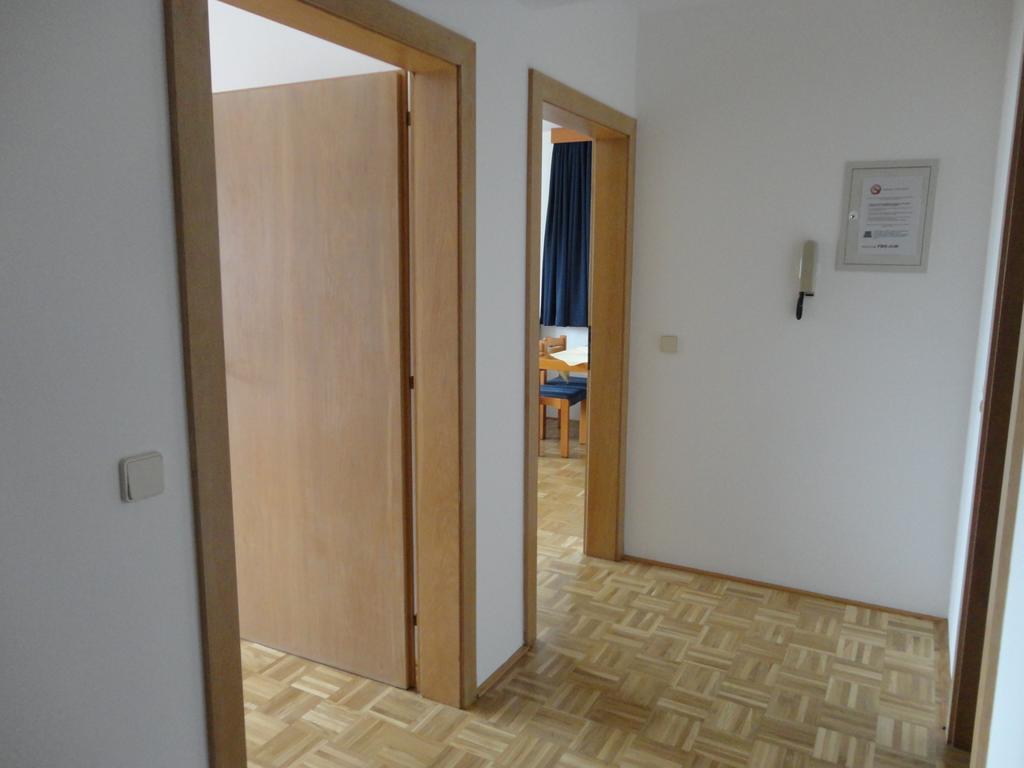 Panoramablickhotel - Lakeview Apartments Annenheim Kamer foto