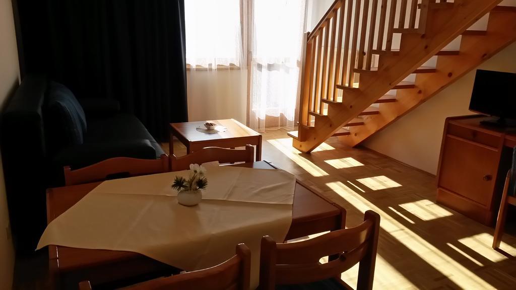 Panoramablickhotel - Lakeview Apartments Annenheim Kamer foto