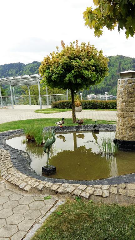 Panoramablickhotel - Lakeview Apartments Annenheim Buitenkant foto