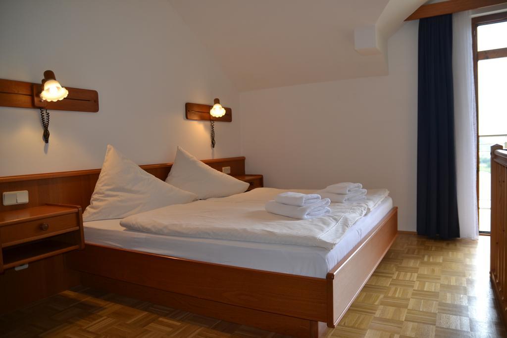 Panoramablickhotel - Lakeview Apartments Annenheim Buitenkant foto