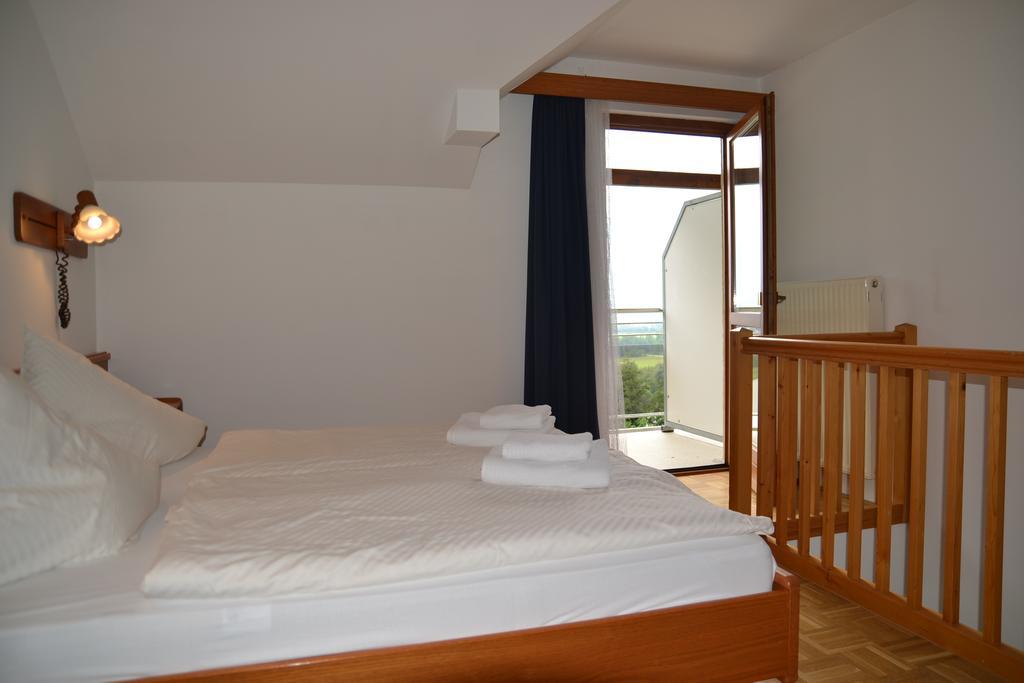 Panoramablickhotel - Lakeview Apartments Annenheim Buitenkant foto